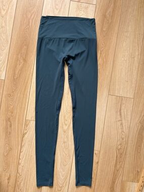 K-DEER Dark Teal Full Length Leggings EUC Size Medium